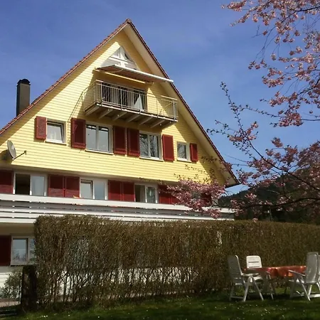 Ferienwohnung Jungbauernhof アルピルスバッハ